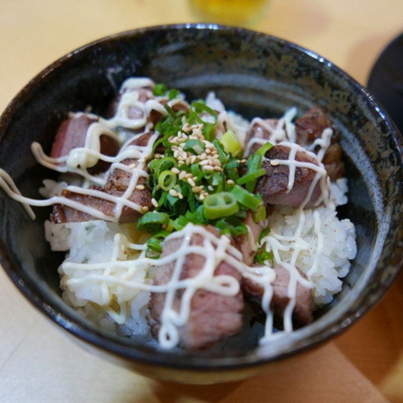 チャーシュー丼(らーめん 鶴武者)