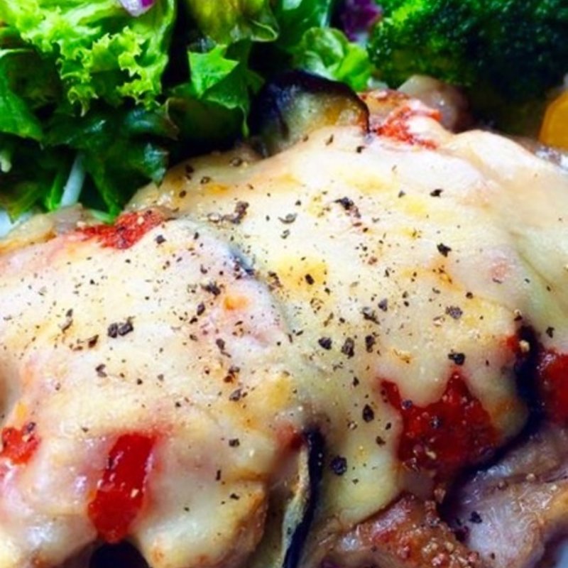 豚肉とナスのトマトチーズ焼き(カフェ ド ガモヨン （café de GAMOYON）)