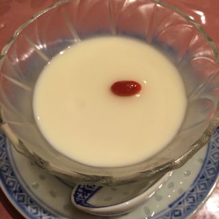 やわらか杏仁豆腐(獅門酒楼)