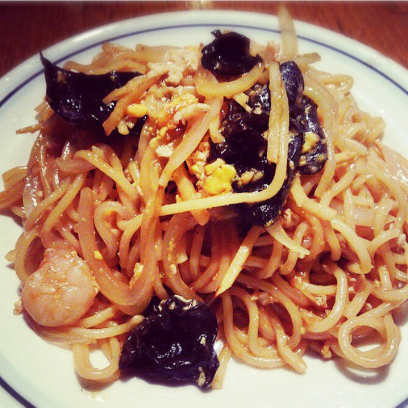 海老とたまごのオイスター炒め(関谷スパゲティ )