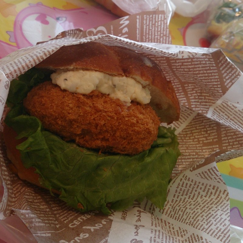 はまぐりバーガー(ラ・タヴォラ・ディ・オーヴェルニュ)