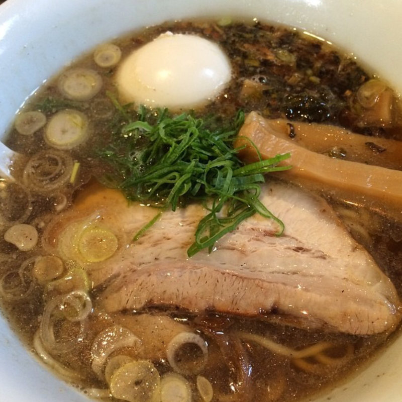 煮干しラーメン(麺やBar 渦 （めんやばー うず）)