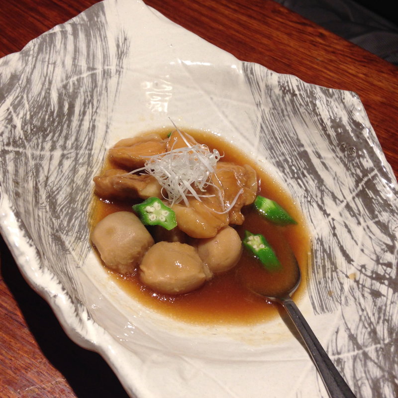 沖縄地鶏とコロコロ里芋のあまから煮込み(飯家おかん ひま和り （ヒマワリ）)