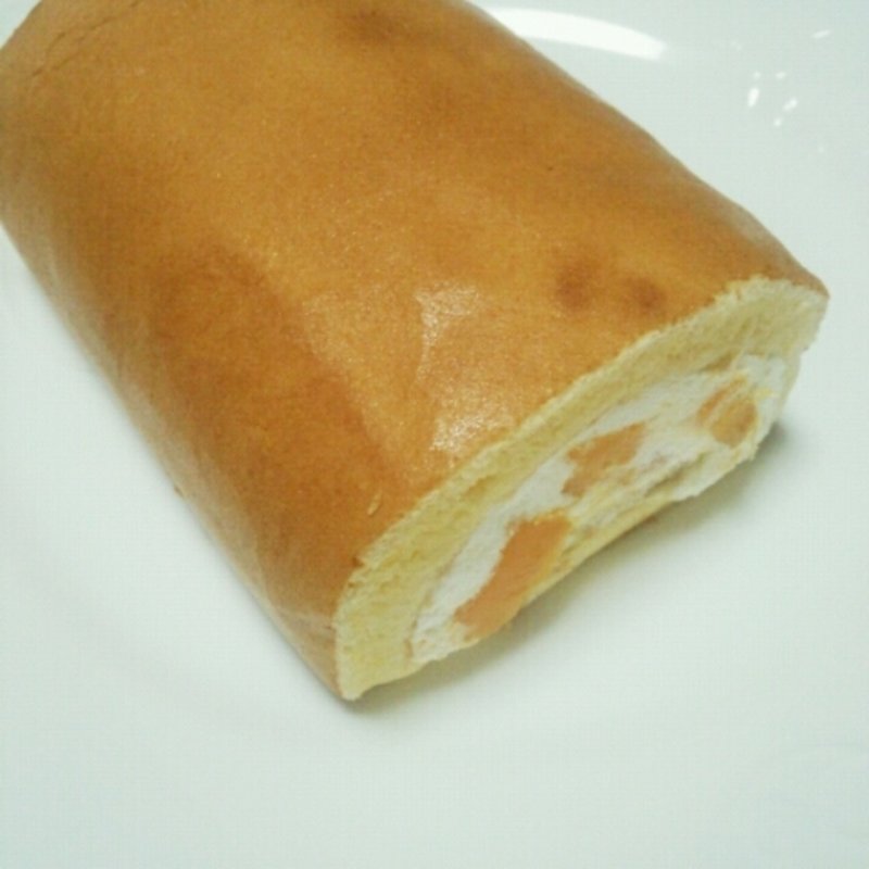 宮古島マンゴーのロールケーキ(グーテ・ド・ママン（Gouter de Maman）)