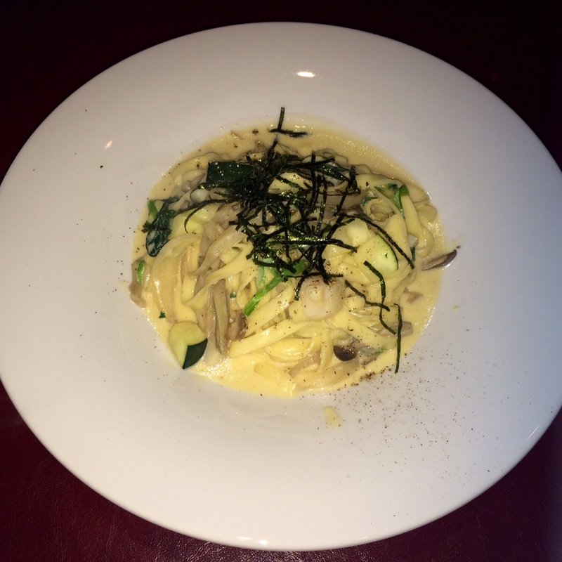 ホタテ貝柱のウニクリームソース(舵 KOBE)