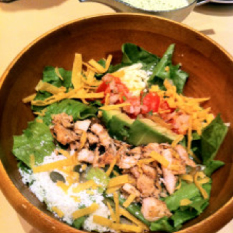 グリルチキン＆アボカドサラダ(エルトリート 新宿サザンテラス店 （EL TORITO）)