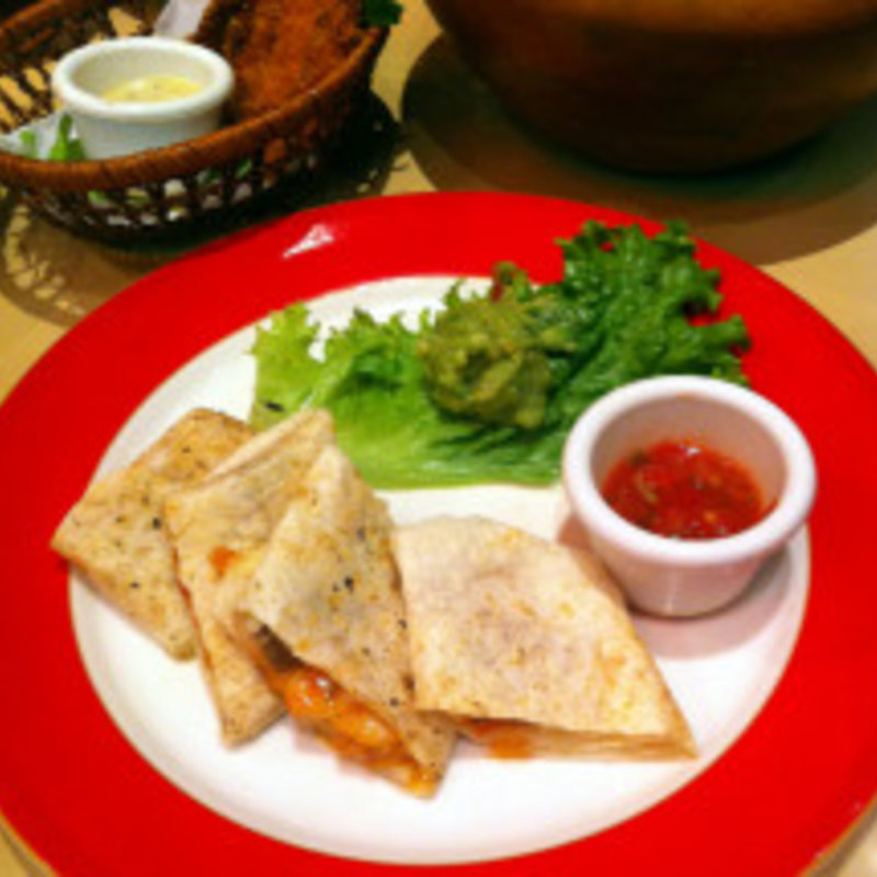 スパイシーシュリンプケサディーヤ(エルトリート 新宿サザンテラス店 （EL TORITO）)