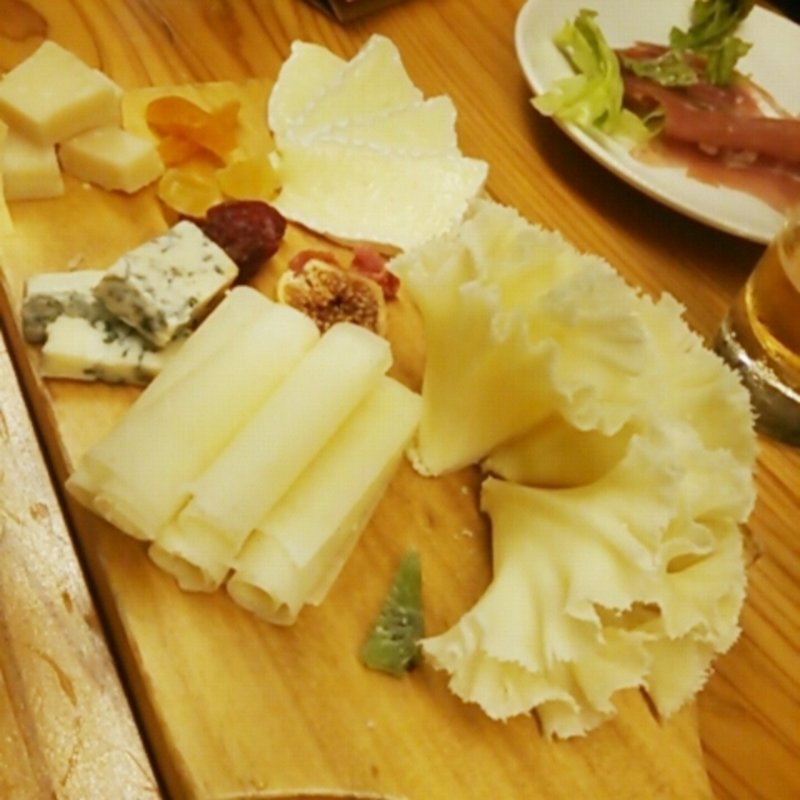 チーズ盛り合わせ(ワインの酒場。ディプント銀座七丁目店)