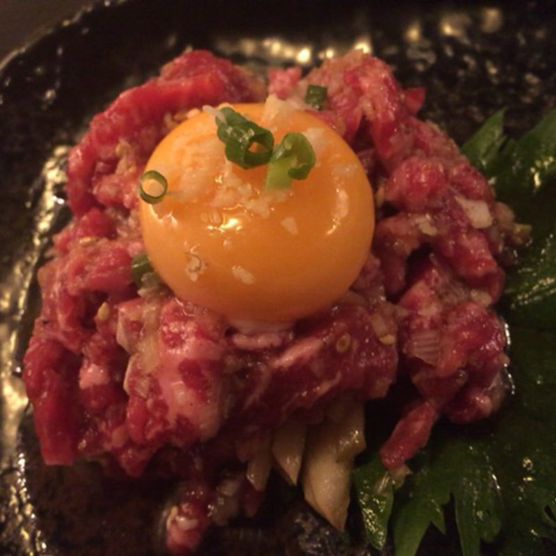 黒毛和牛のユッケ(まんぷく代々木上原)