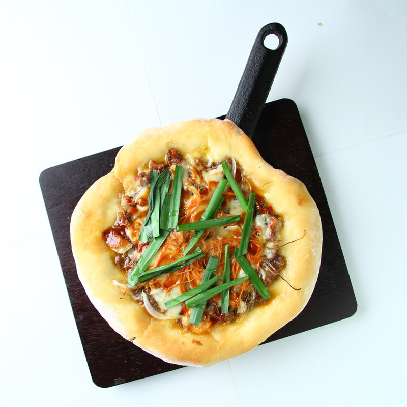 アジアン仕立てのガパオピザ(エルゴラッソ 柏店 （ELGOLAZO）)