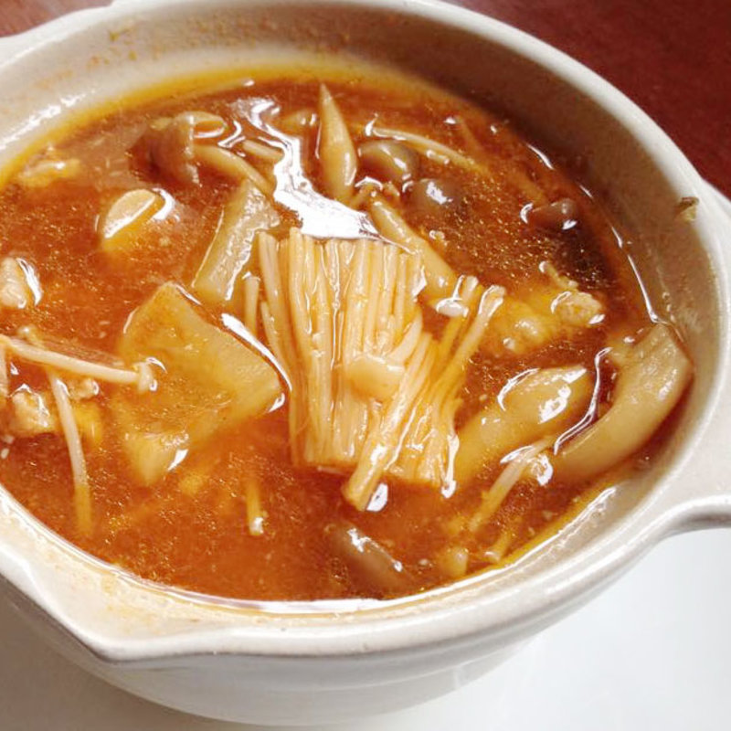 豚肉ときのこのチゲ風煮込み(あきん )