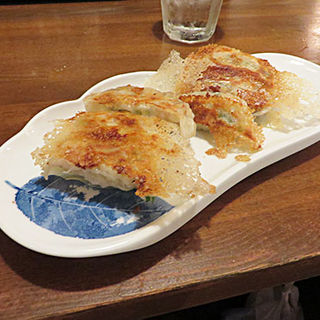焼き餃子(ヤッチャイ )