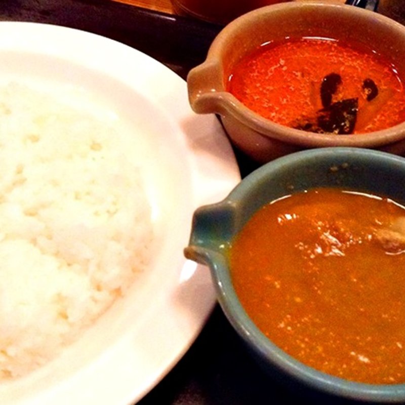 2色盛りB（赤いカリーとポークカリー）(ホーカーズ （Hawkers）)