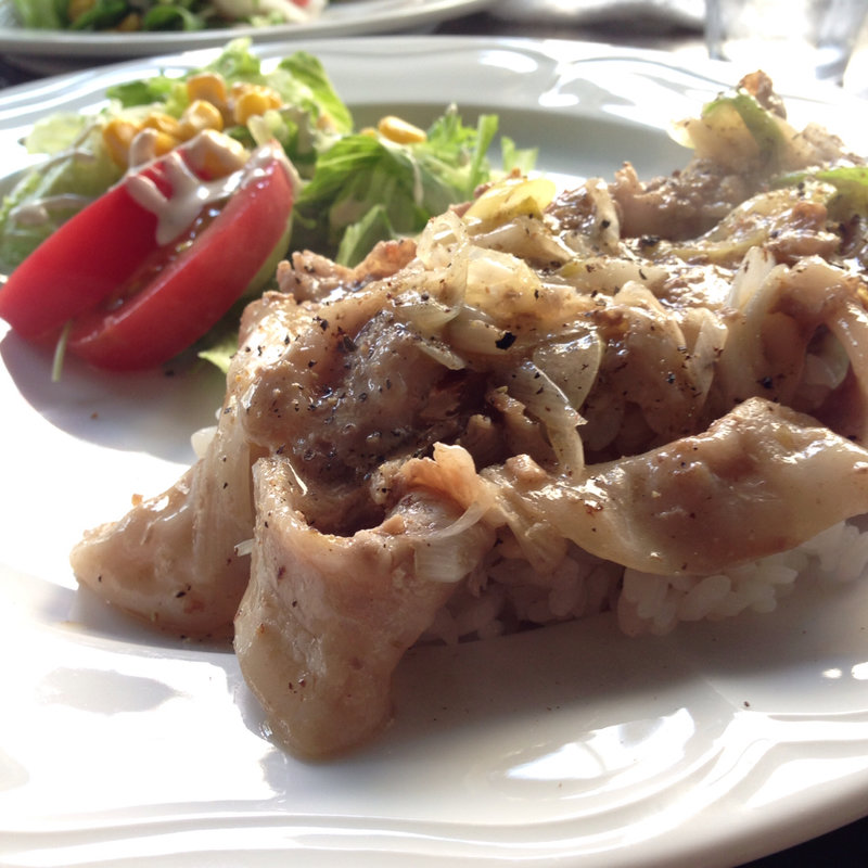 豚のネギ塩チーズ(青山 黒おでん CITRUS BAR TOKYO)