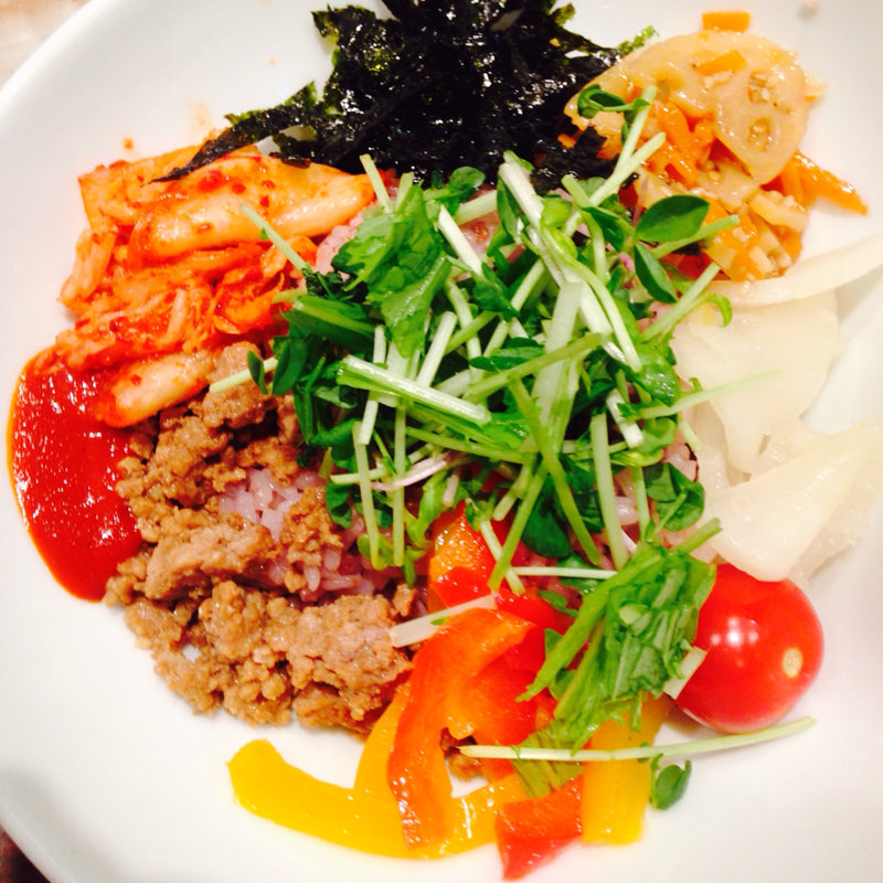 野菜たッぷりビビンバ(Vegeけなりぃ ecute品川South店 （ベジケナリイ）)