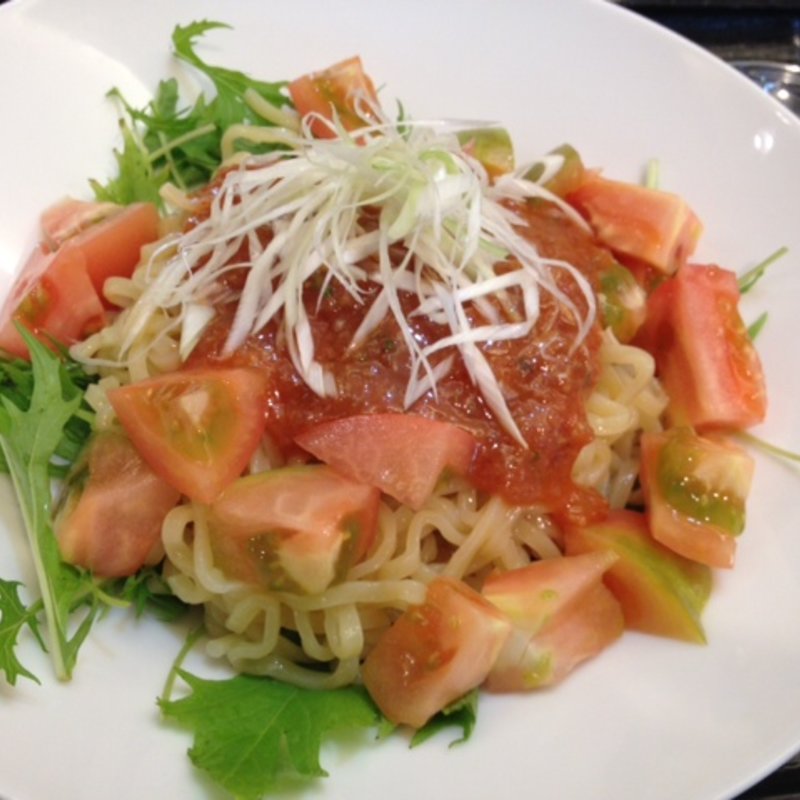 トマトサラダ冷麺(中国厨房　C-MEN-HAN. )