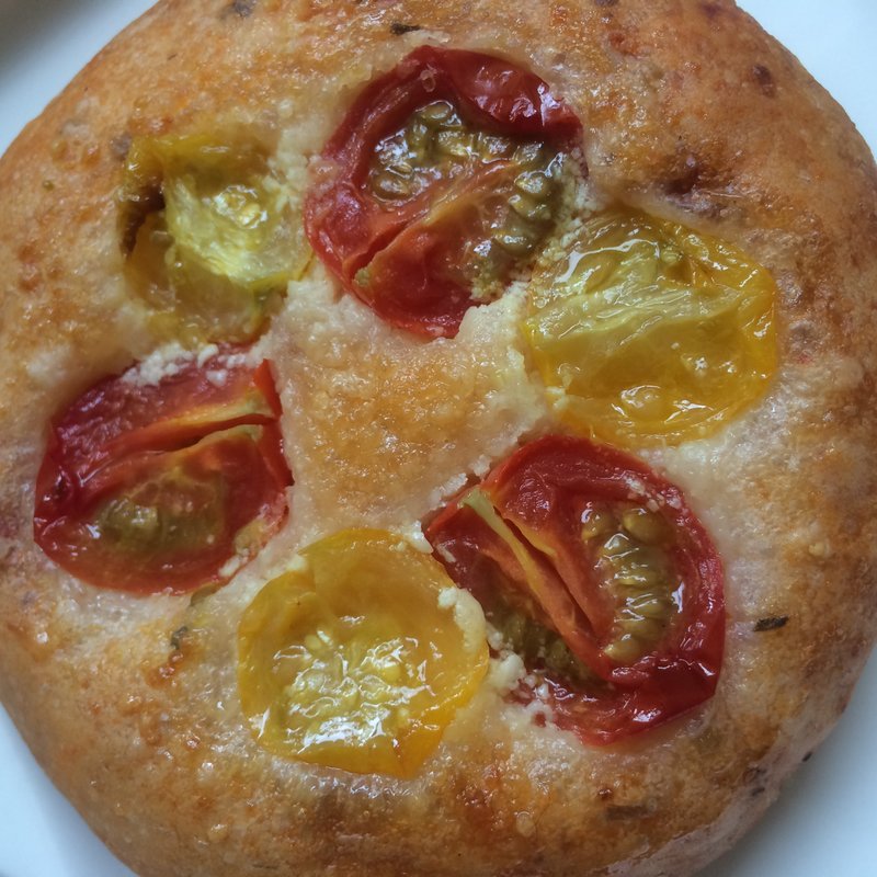 太陽のトマトフォカッチャ(Neighbors Brunch with パンとエスプレッソと)