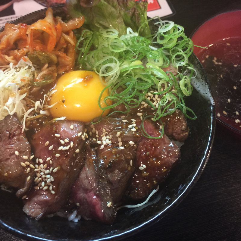 ハラミ丼(ホルモン焼肉 七福 難波店)