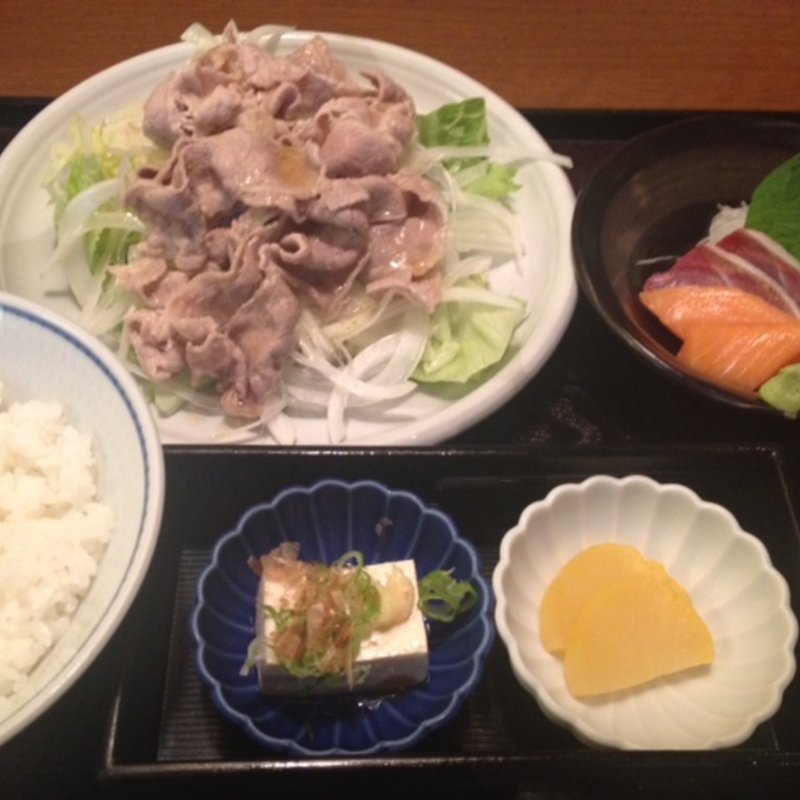牛しゃぶサラダ定食(日本海庄や　栃木駅前)