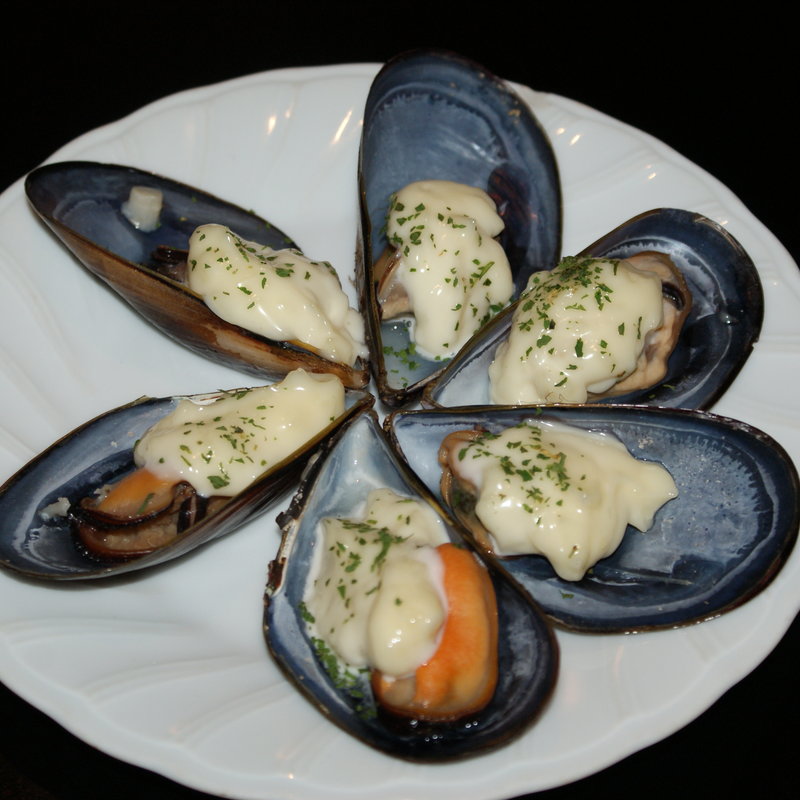 ムール貝の天火焼き(エル　ベベドール新橋店)