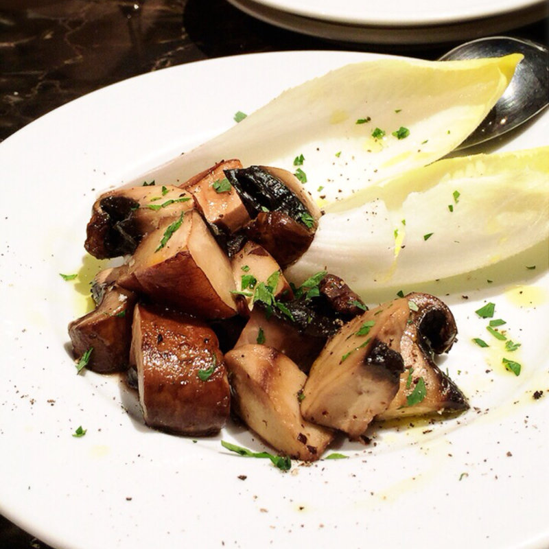 マッシュルームのバターソテー(グルメドクターイタリアン)