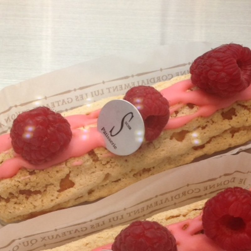 エクレールアントワネット(パティスリー　ソワール)