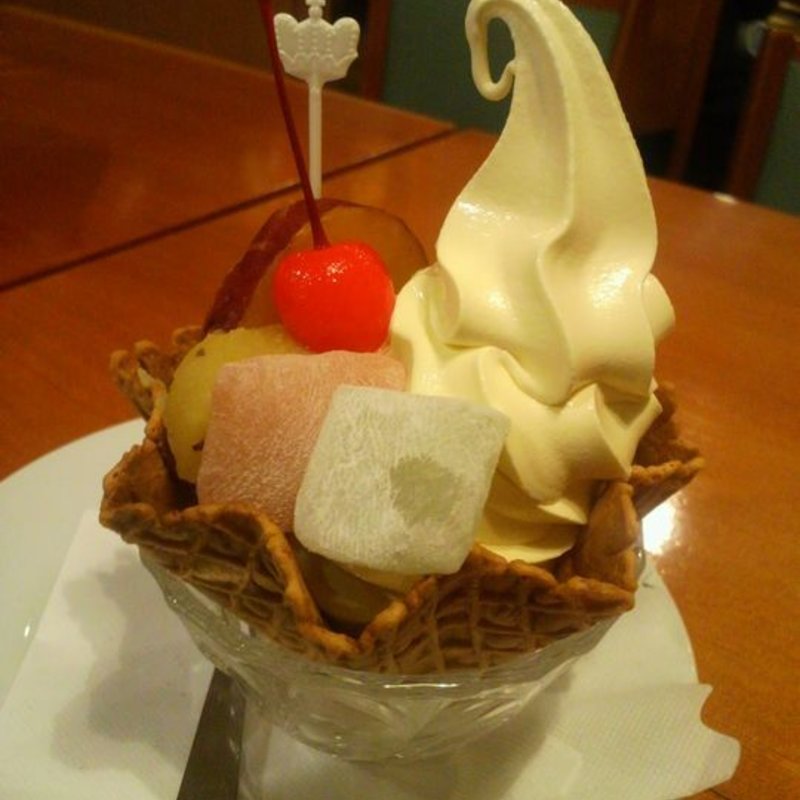 芋ソフトデラックス(御菓子所 ちもと)