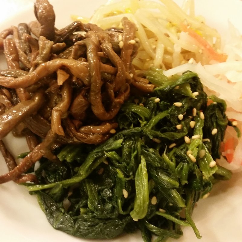 ナムル盛(蔵 庵 （くら「あん」 クラアン）)