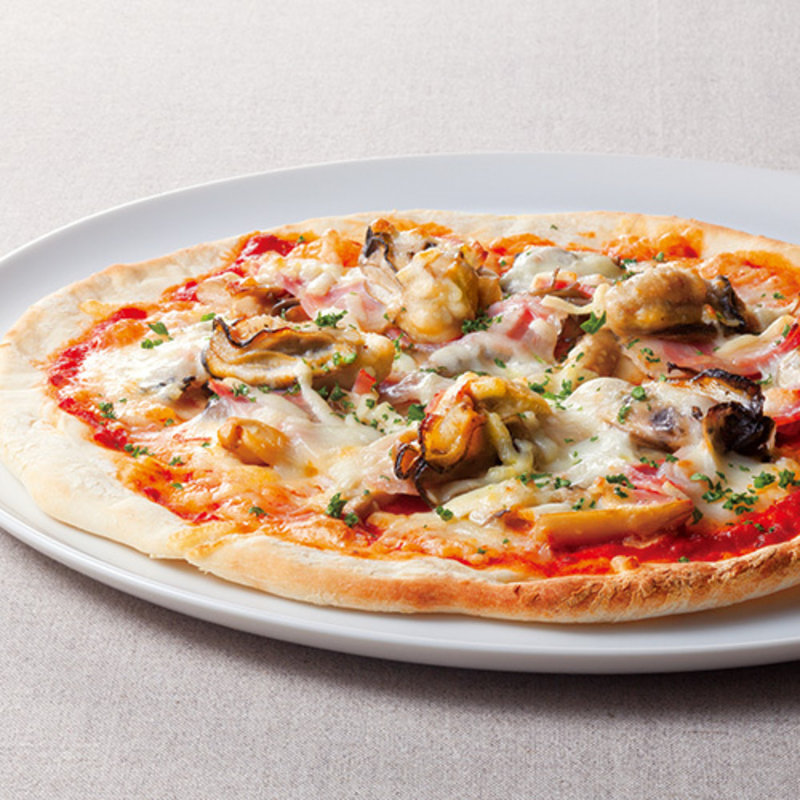 牡蠣とベーコンとキノコのピッツァ(ANCORA お茶の水店 （アンコーラ）)