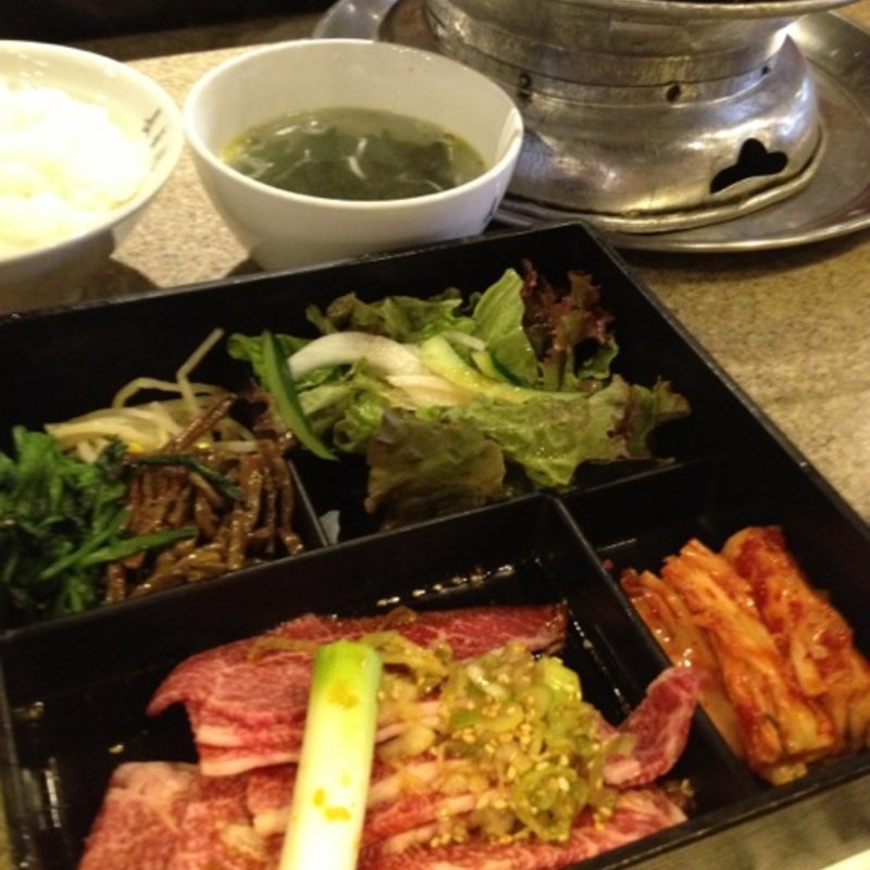 焼肉弁当(長春館)