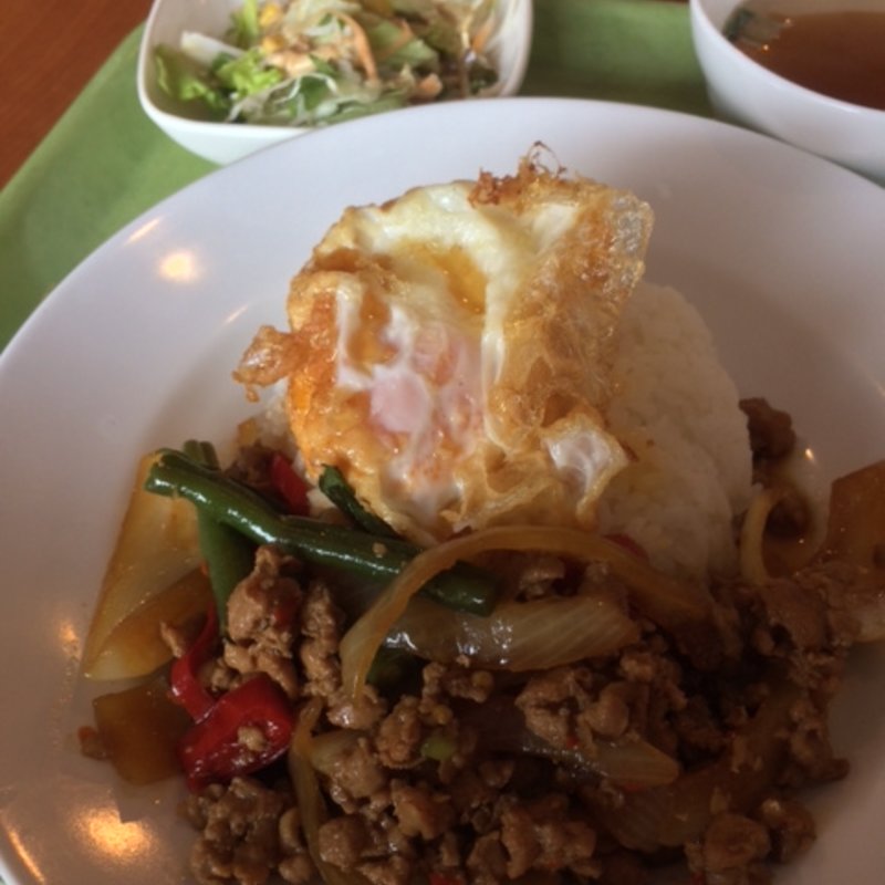 ガパオごはんセット(ダオタイ 晴海トリトン店)