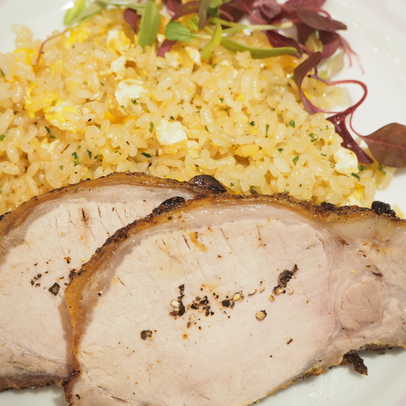 太陽と風のローストポーク ベイクドライス添え(Ken Adonis)