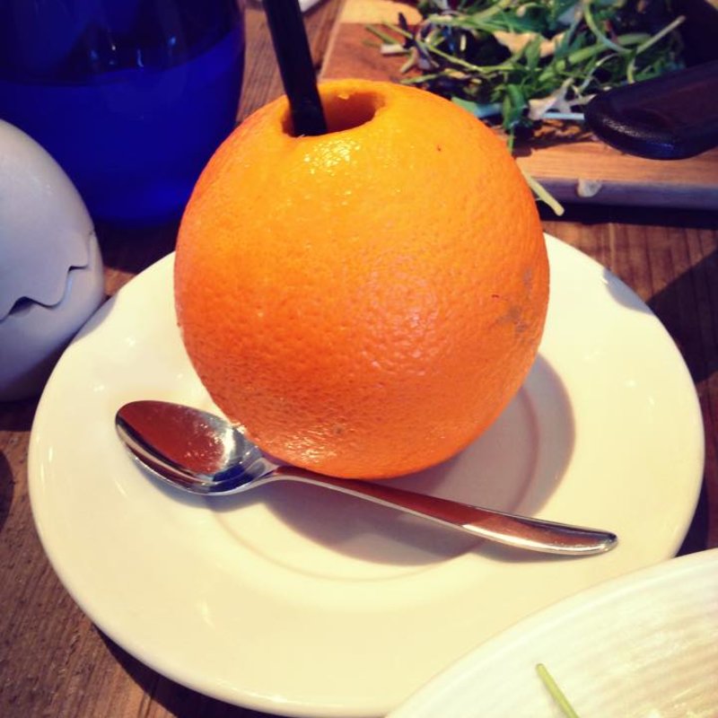 フレッシュオレンジジュース(エッグセレント)