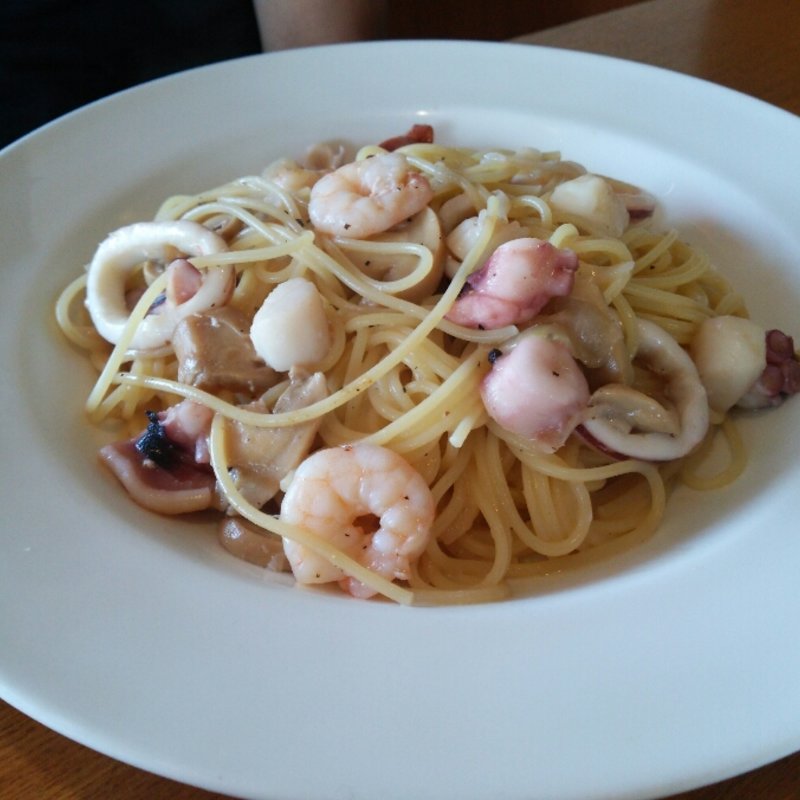 タラコとイカの塩味パスタ(グルービー 大甕店 （Groovy）)