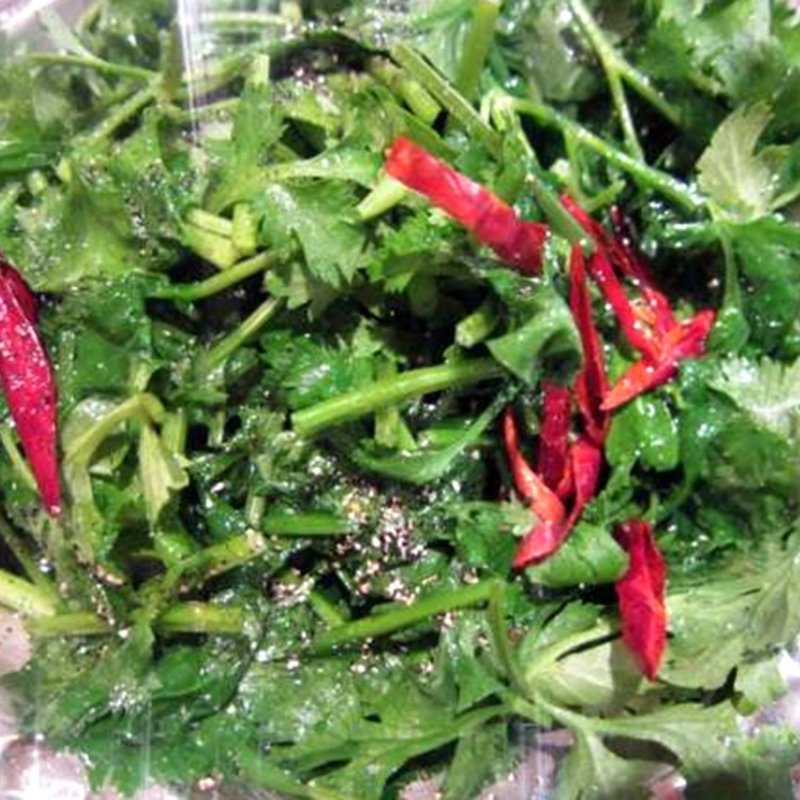 パクチー・バースト(栄児 家庭料理 サンシャインシティ店 （ロンアール カテイリョウリ）)