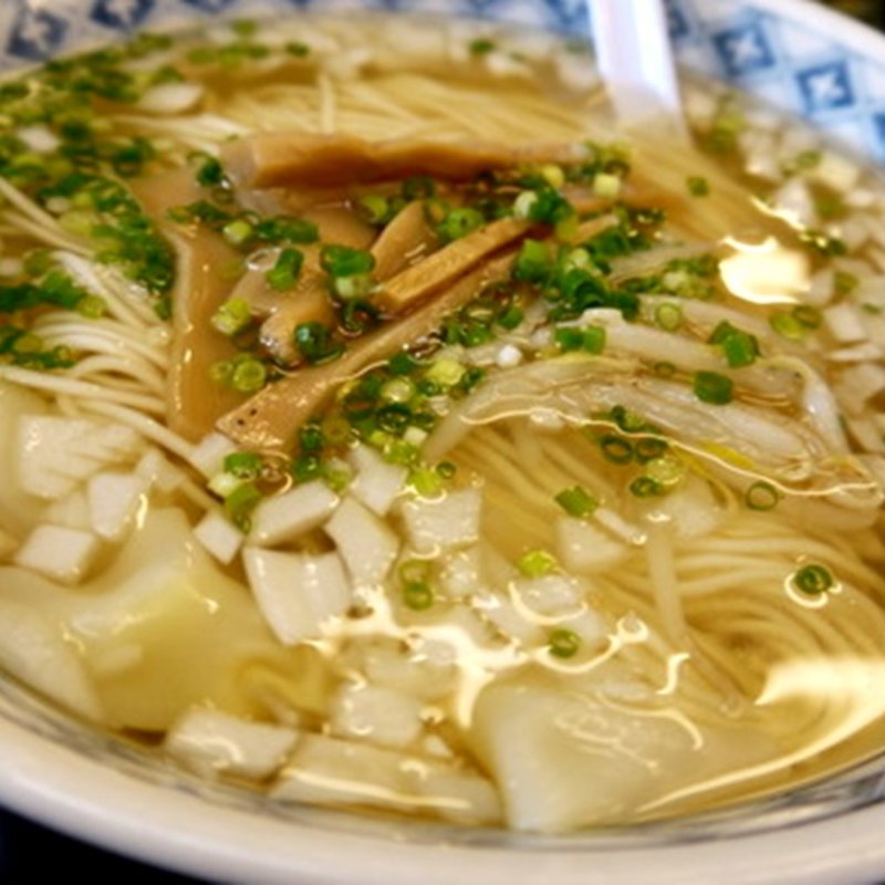 ワンタンタンメン(花水ラオシャン 本店)