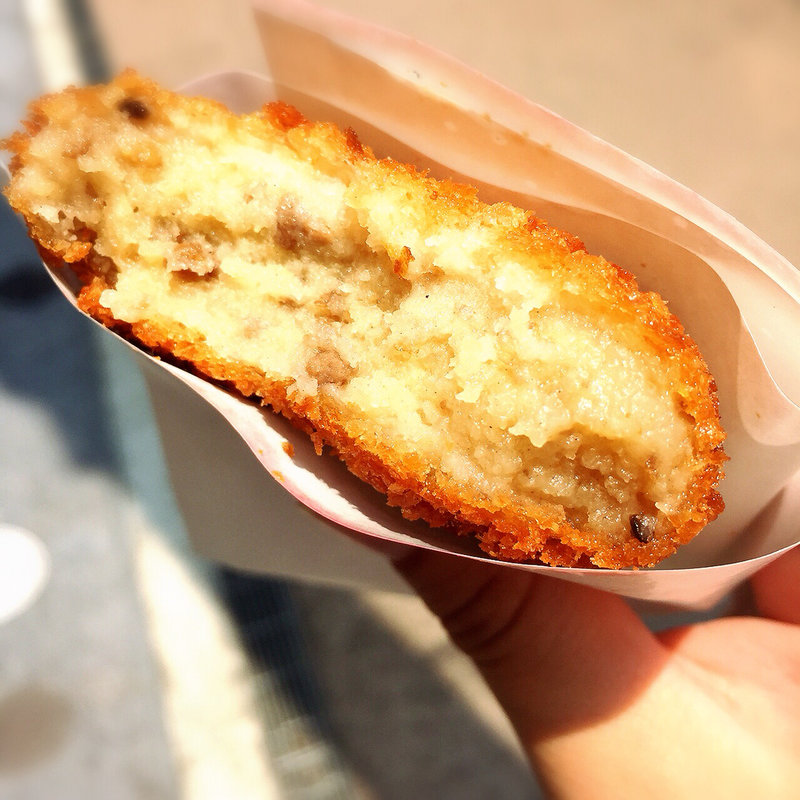 肉コロッケ(鳥小屋)