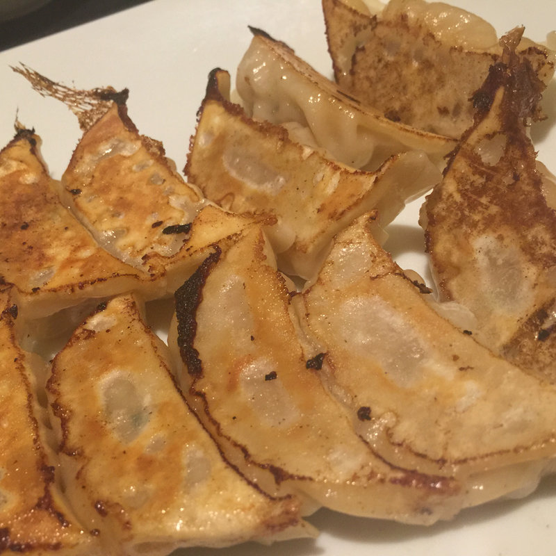 餃子(チャイニーズ食堂 菜々)