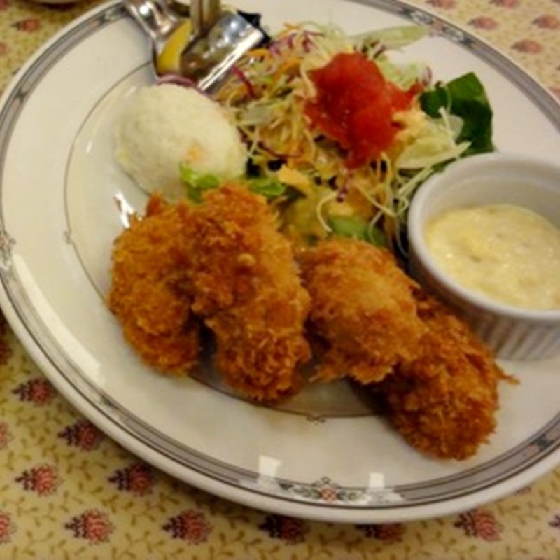 カキフライのサラダ添え(銀座ローマイヤ日本橋店)