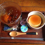 水出し紅茶とカスタードプリン(ゑびす茶屋 )