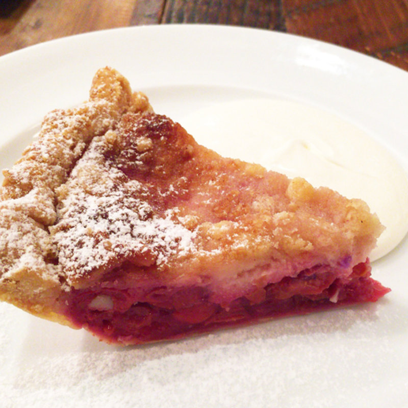 サワーチェリーアーモンドクランブルパイ(バビーズ ランドマークプラザ （Bubby's）)