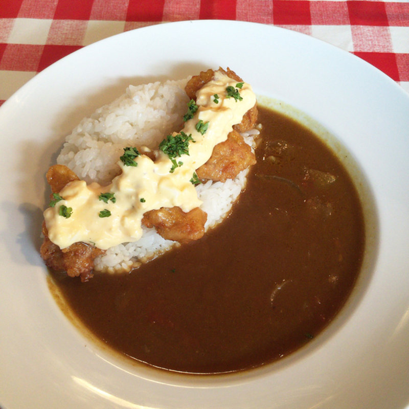 テネメントの南蛮チキンカリー(テネメント tenement)