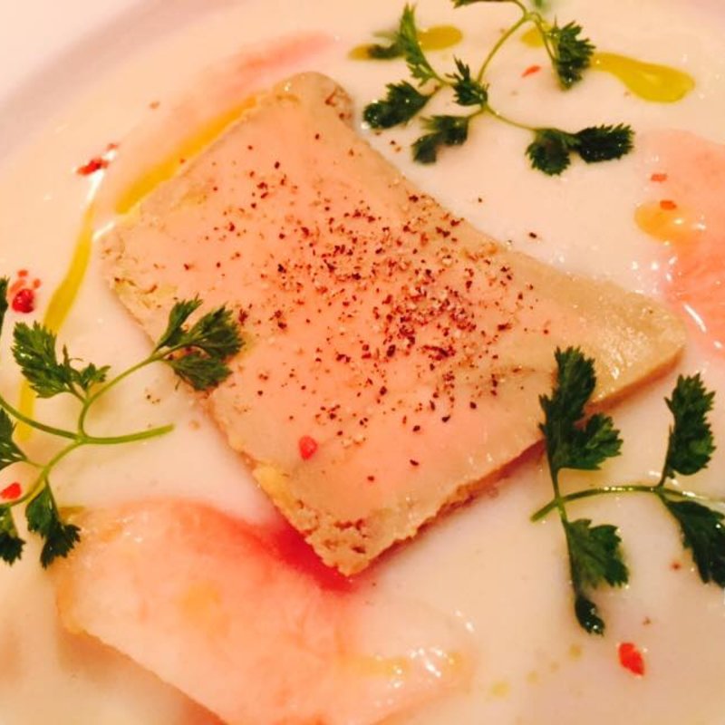 鴨フォアグラのテリーヌ 冷たい桃のスープ仕立て(Barbaro たまプラーザ)