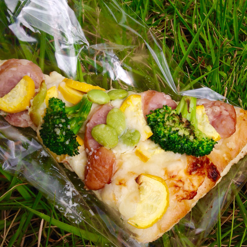 チーズピザ(トラスパレンテ 中目黒)