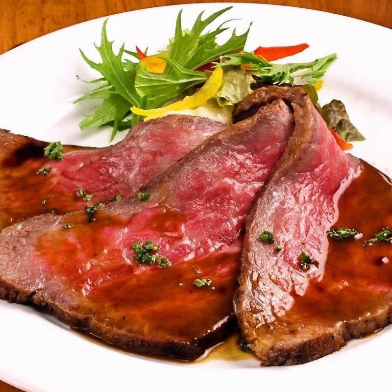 牛モモ肉のローストビーフ(ヴィットリア )