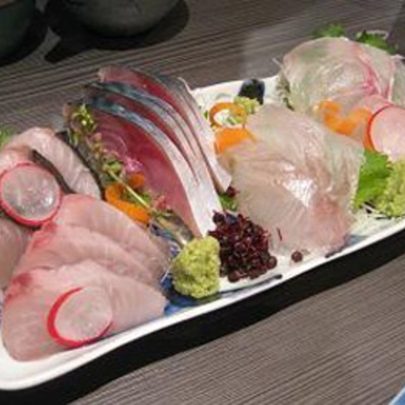 刺身盛り合わせ(とうたく)