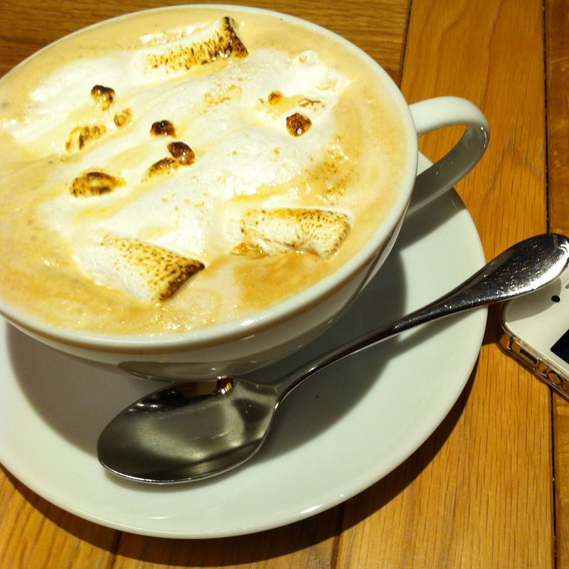 カフェラテ(ジャンブーカ （Jambuka）)