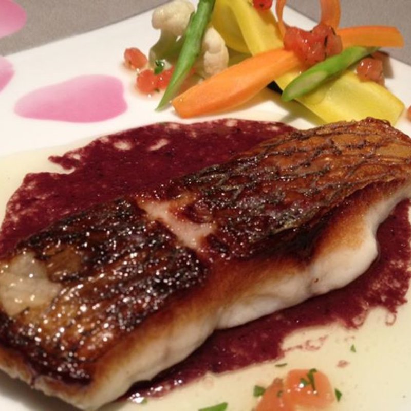 白身魚のソテー 〜タプナードを添えて〜(エルミタージュ （Hermitage）)