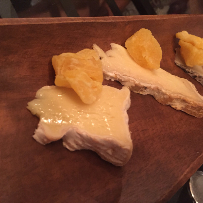 チーズ盛り合わせ(アンブレイス)