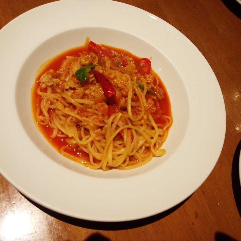 ピリ辛　サルシッチャとパラペーニョのトマトソース生パスタ(ボーノボーノ 桐生境野店 )